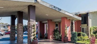 Days Inn and Suites Lodi