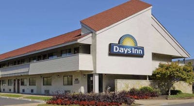Days Inn by Wyndham Overland Park/Metcalf/Convention Center