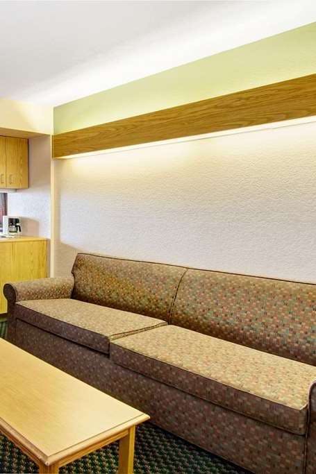 Hotel Microtel Albuquerque West photo 3