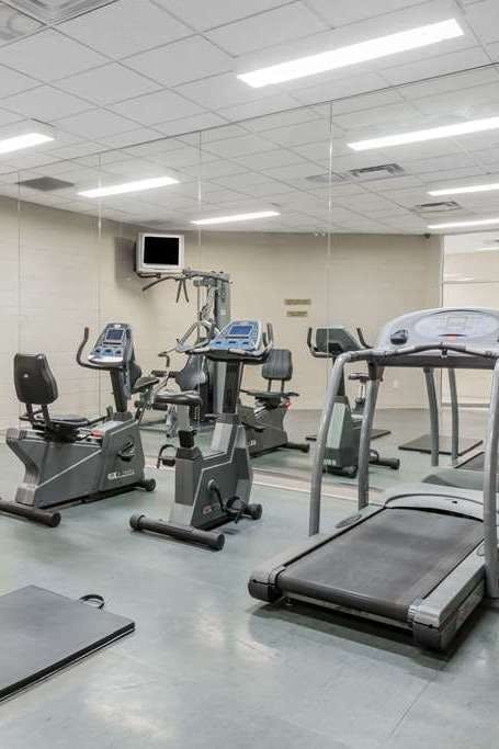 Hotel Super 8 by Wyndham Mississauga photo 5