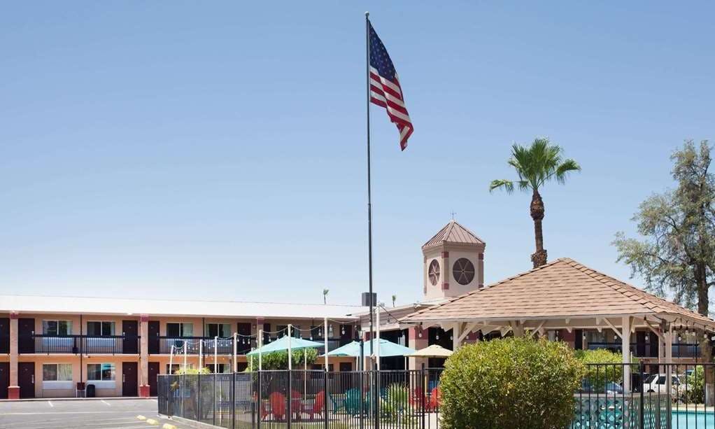 Howard Johnson by Wyndham Yuma