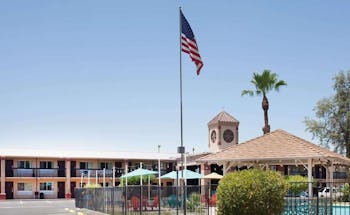 Howard Johnson by Wyndham Yuma