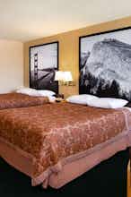 Hotel Super 8 by Wyndham Lindsay Olive Tree photo 4