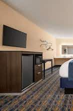 Hotel Super 8 by Wyndham Lindsay Olive Tree photo 5