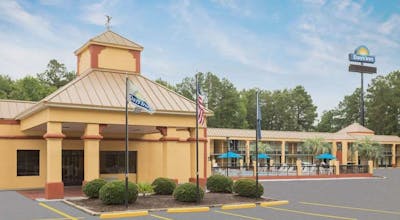 Days Inn by Wyndham Orangeburg South