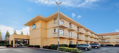 La Quinta Inn Ste Oakland Hayw