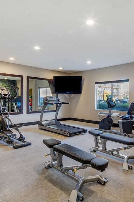 Hotel La Quinta Inn & Suites by Wyndham Oakland - Hayward photo 2