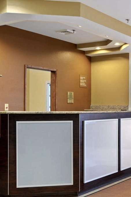 Hotel Microtel Inn & Suites by Wyndham Marietta photo 5