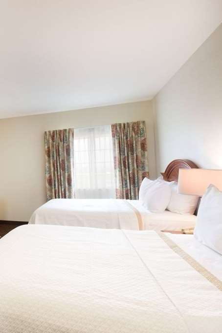 Hotel Days Inn & Suites by Wyndham Tucson/Marana photo 2