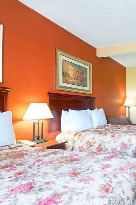 Hotel Days Inn by Wyndham Coliseum Montgomery AL photo 2