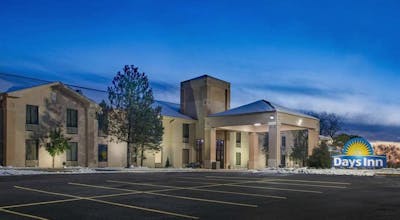 Days Inn and Suites Cuba