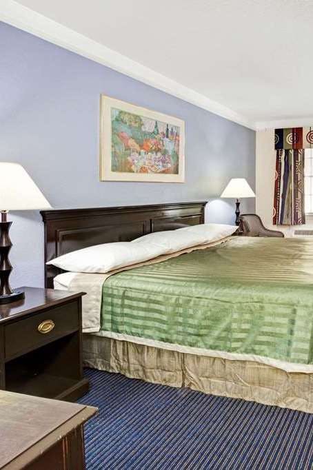 Hotel Travelodge by Wyndham North Richland Hills/Dallas/Ft Worth photo 1