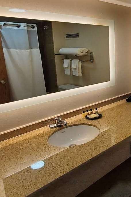 Hotel Wyndham Indianapolis Airport photo 3