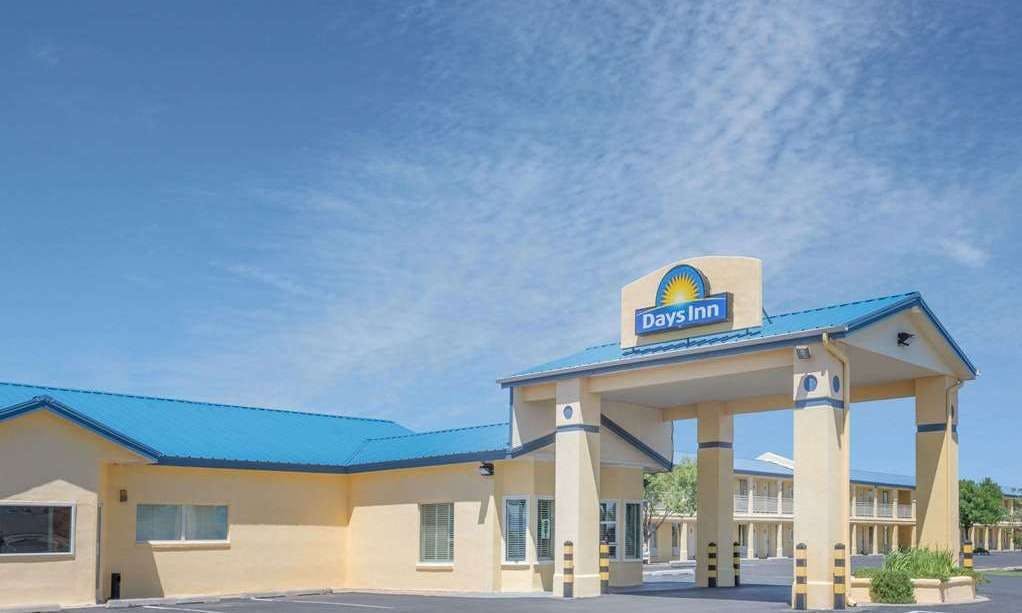 Days Inn by Wyndham Deming