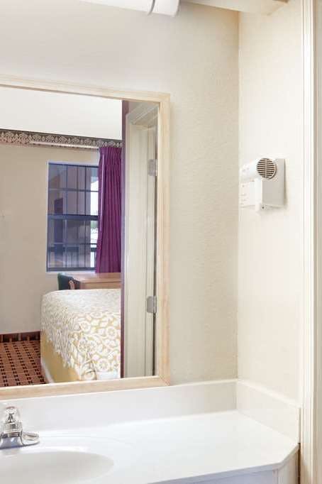 Hotel Days Inn by Wyndham Lexington photo 4
