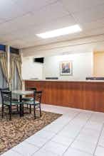 Hotel Days Inn by Wyndham Ocala North photo 5