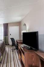Hotel Super 8 by Wyndham Pigeon Forge Dollywood Lane photo 4