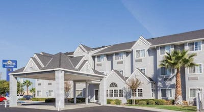 Microtel Inn & Suites by Wyndham Modesto Ceres