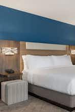 Hotel Holiday Inn Express & Suites Evansville Downtown photo 1