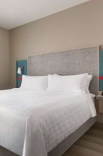 Hotel Avid Hotels Staunton photo 3