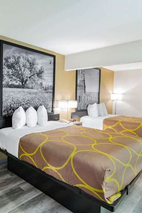 Hotel Super 8 by Wyndham Amarillo West photo 1