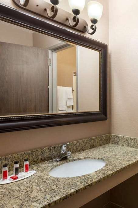 Hotel Baymont by Wyndham Mandan Bismarck Area photo 5