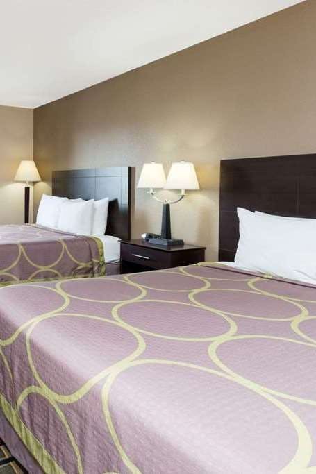 Hotel Super 8 Springfield East photo 3