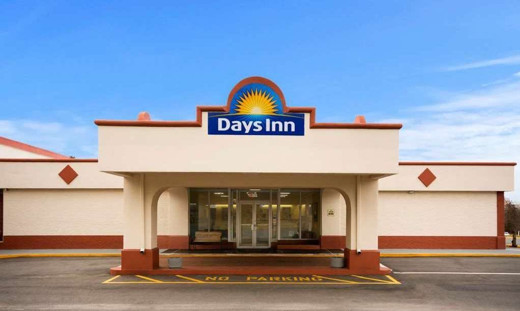 Days Inn by Wyndham Shelby