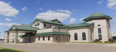 Days Inn and Suites Winkler