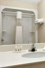 Hotel Days Inn and Suites Winkler photo 4