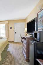 Hotel Baymont IS Smithfield photo 4