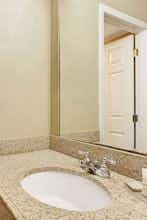 Hotel Super 8 Pearl Jackson East photo 2