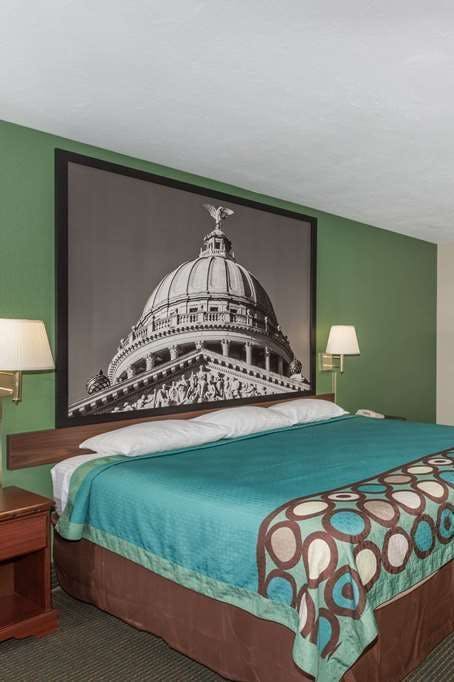 Hotel Super 8 by Wyndham Pearl/Jackson/East photo 1