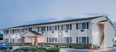 Super 8 Tomah Wisconsin