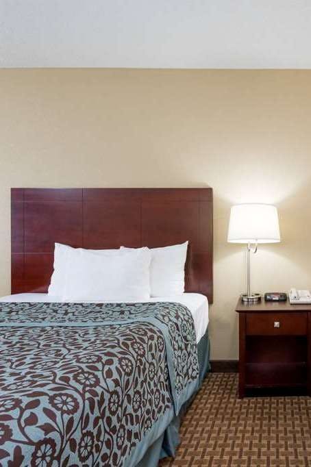 Hotel Days Inn by Wyndham Reidsville photo 2