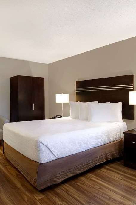 Hotel Days Inn by Wyndham Vernon photo 1