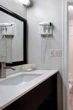 Hotel Days Inn by Wyndham Vernon photo 3