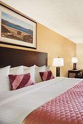 Hotel Baymont Inn Suites Anderson photo 3