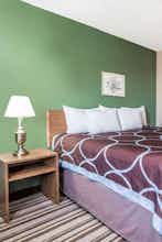 Hotel Super 8 by Wyndham Sullivan photo 2