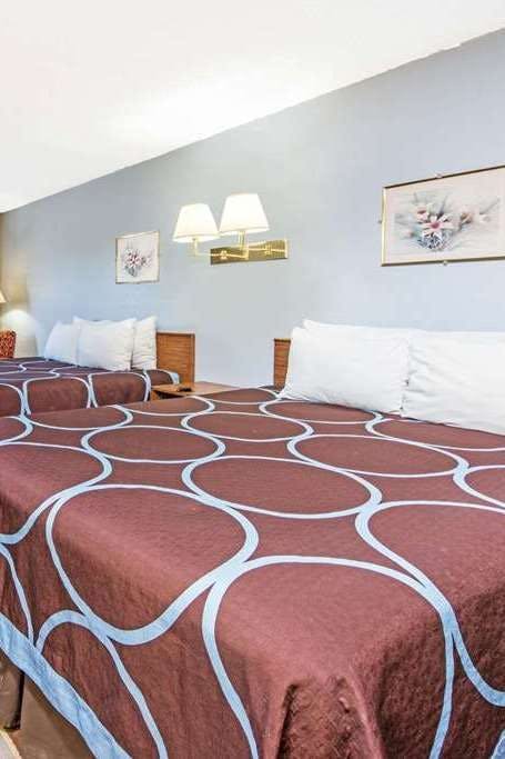 Hotel Super 8 by Wyndham Sullivan photo 1