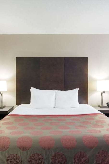 Hotel Ramada by Wyndham Monterey photo 2