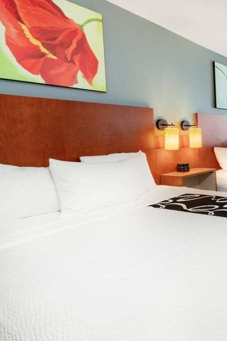 Hotel La Quinta Inn & Suites by Wyndham Helena photo 4