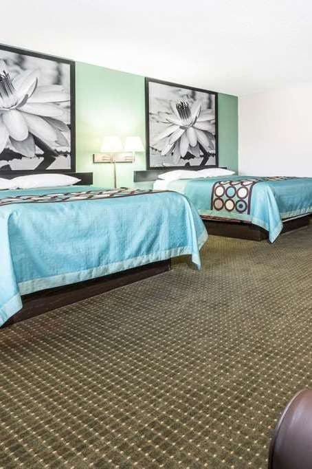 Hotel Super 8 by Wyndham Marianna photo 4