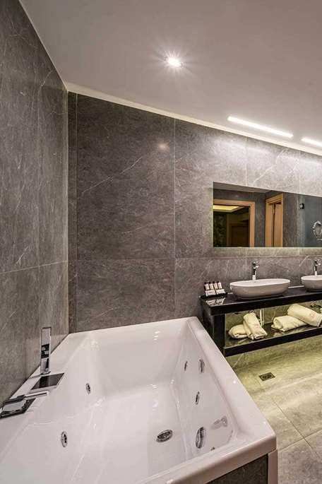 Hotel Dolce by Wyndham Athens Attica Riviera photo 3