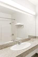 Hotel Super 8 Cloverdale Wine Ctry photo 3