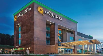 La Quinta Inn & Suites by Wyndham Cleveland TN