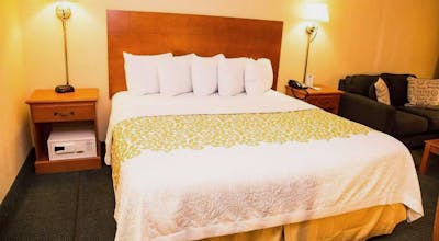 Days Inn by Wyndham Alexandria South