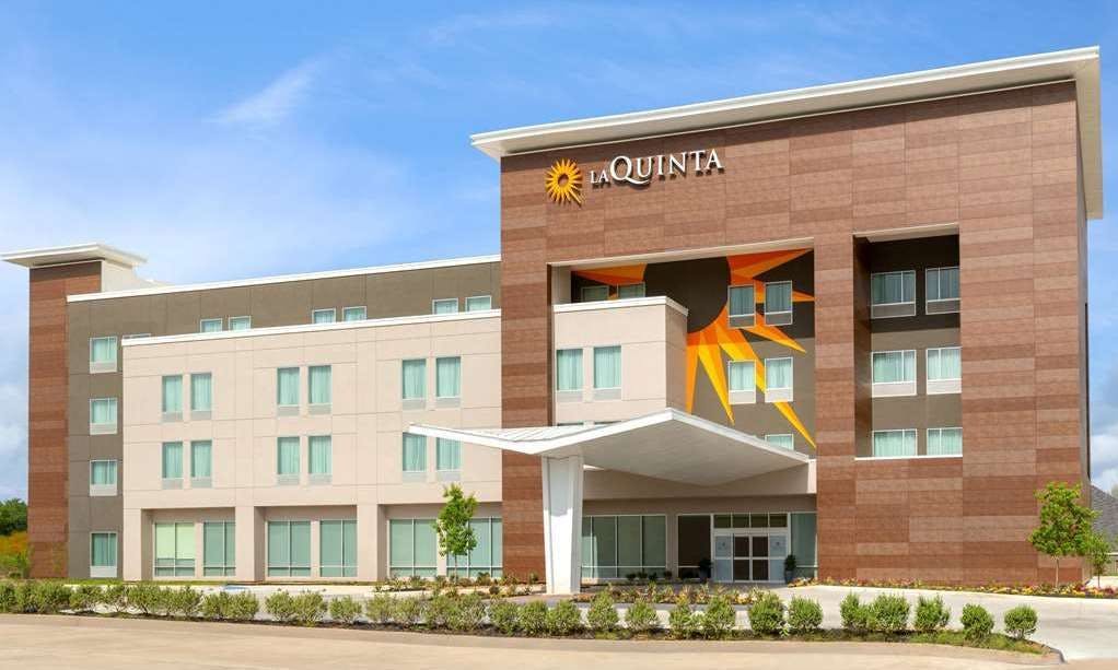 La Quinta Inn & Suites by Wyndham Richmond-Sugarland