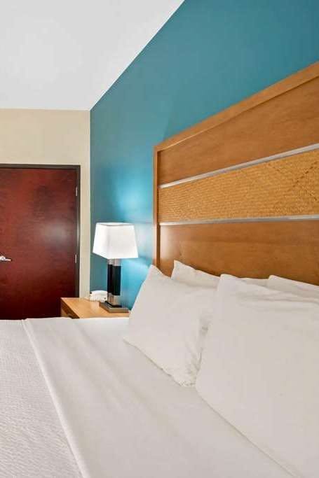 Hotel La Quinta Houston Willowbrook photo 2