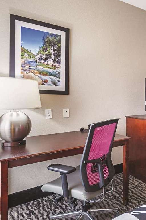 Hotel La Quinta Inn Ste Fresno NW photo 3